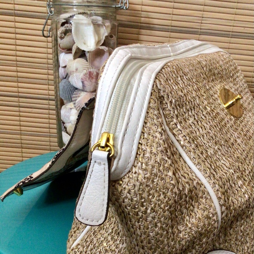 Jessica Simpson GREAT GIFT!! adjustable strap for comfort. - Picture 10 of 16